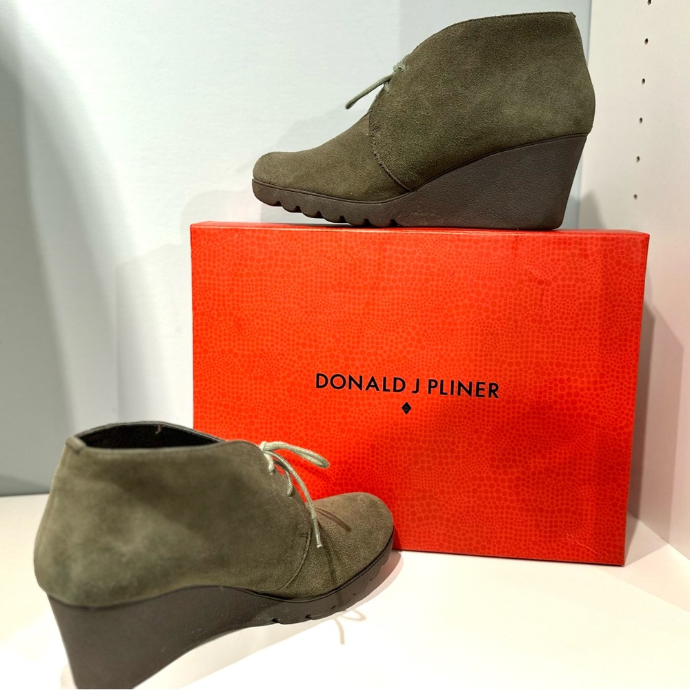 Donald J Pliner Olive Suede Wedge Booties